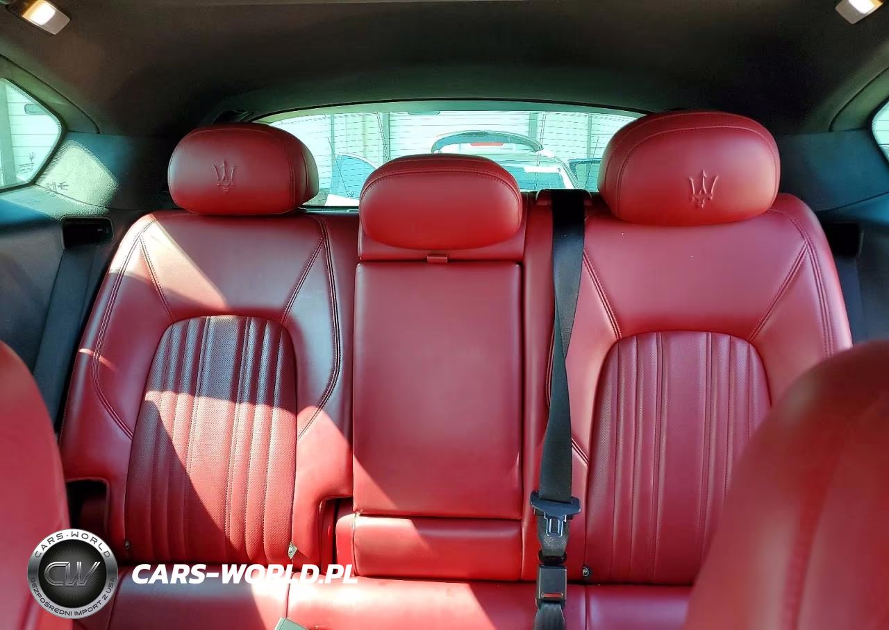 2018 Maserati Levante Luxury VIN:ZN661XUL8JX268516 - 10