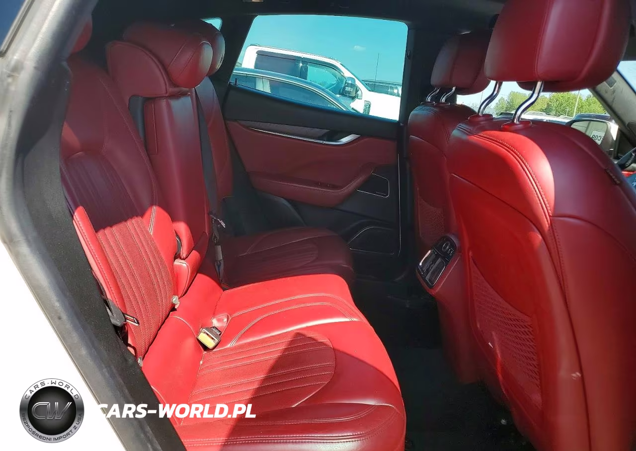 2018 Maserati Levante Luxury VIN:ZN661XUL8JX268516 - 11