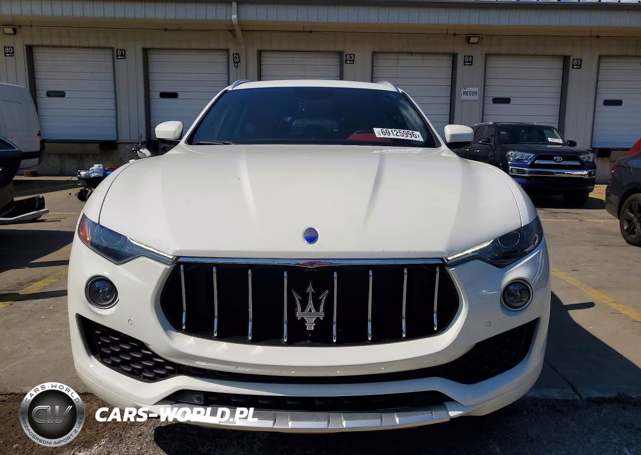 2018 Maserati Levante Luxury VIN:ZN661XUL8JX268516 - 5