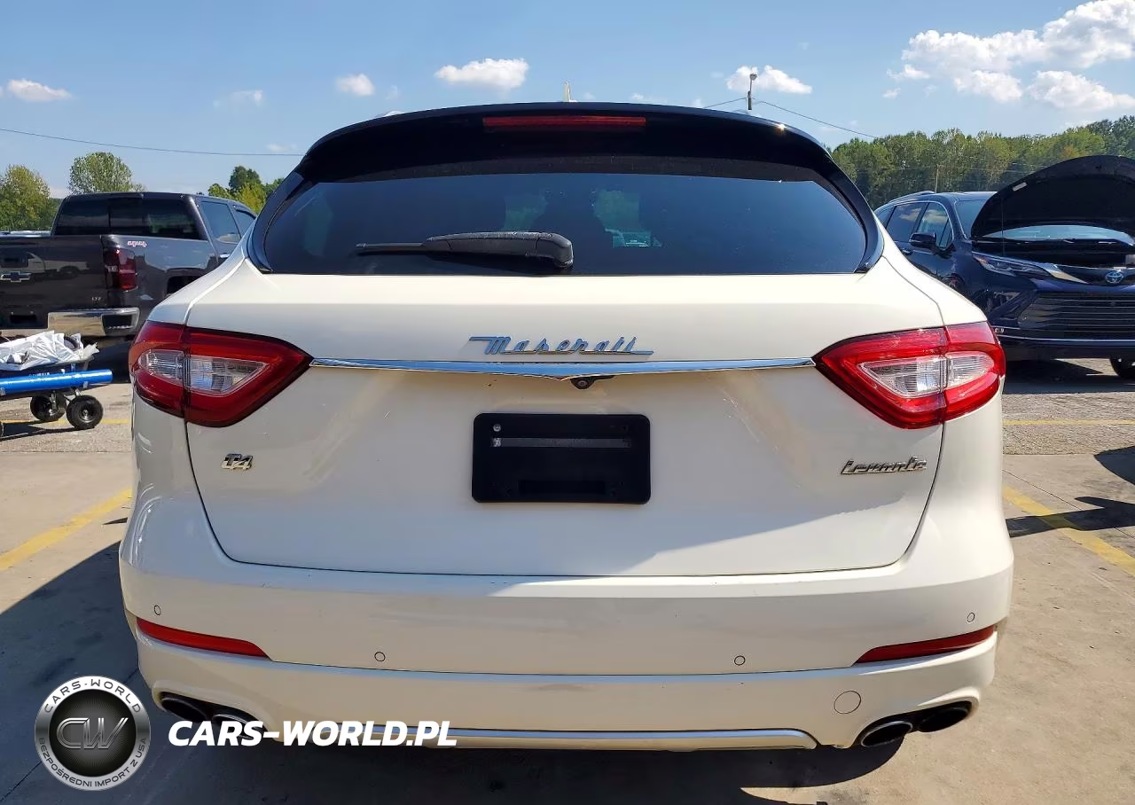 2018 Maserati Levante Luxury VIN:ZN661XUL8JX268516 - 6