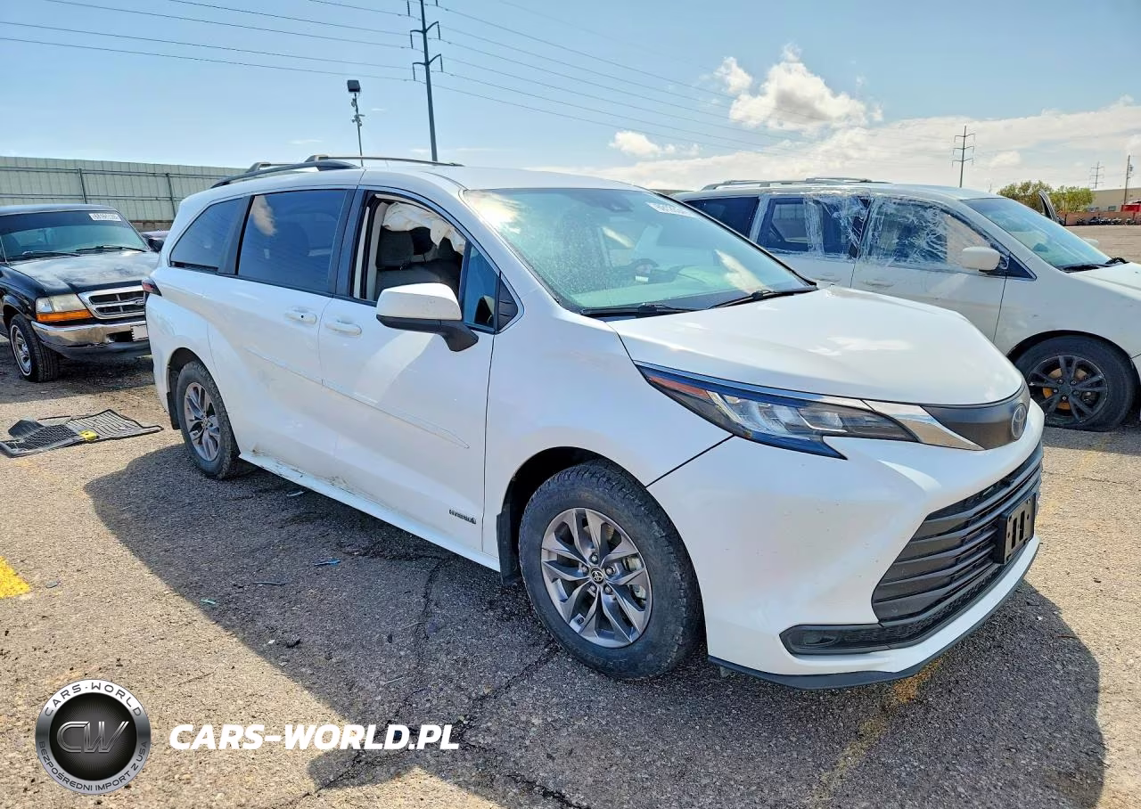 2021 Toyota Sienna Le VIN:5TDKSKFC1MS032104 - 4