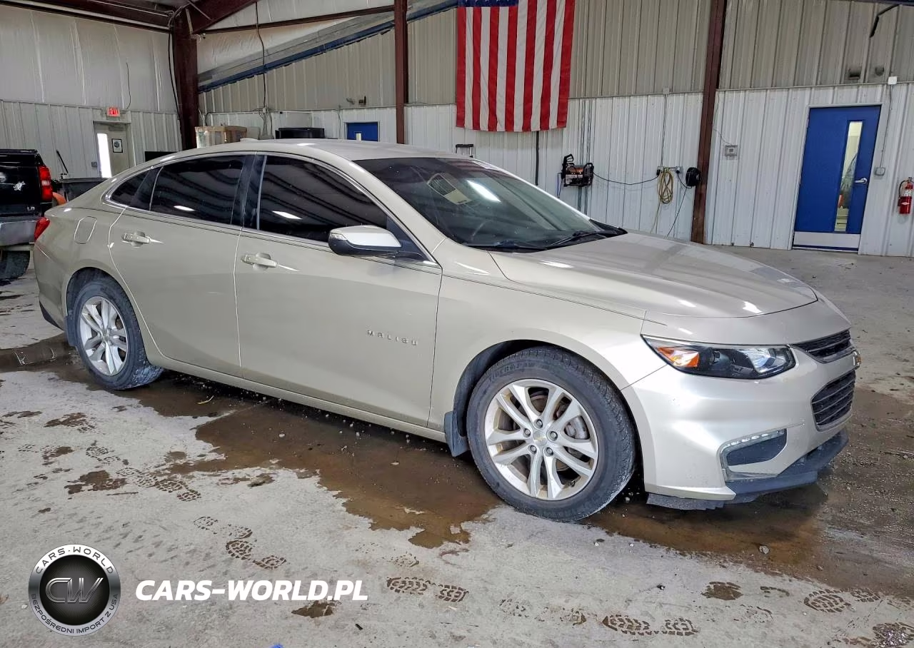 2016 Chevrolet Malibu Lt VIN:1G1ZE5ST5GF176457 - 4