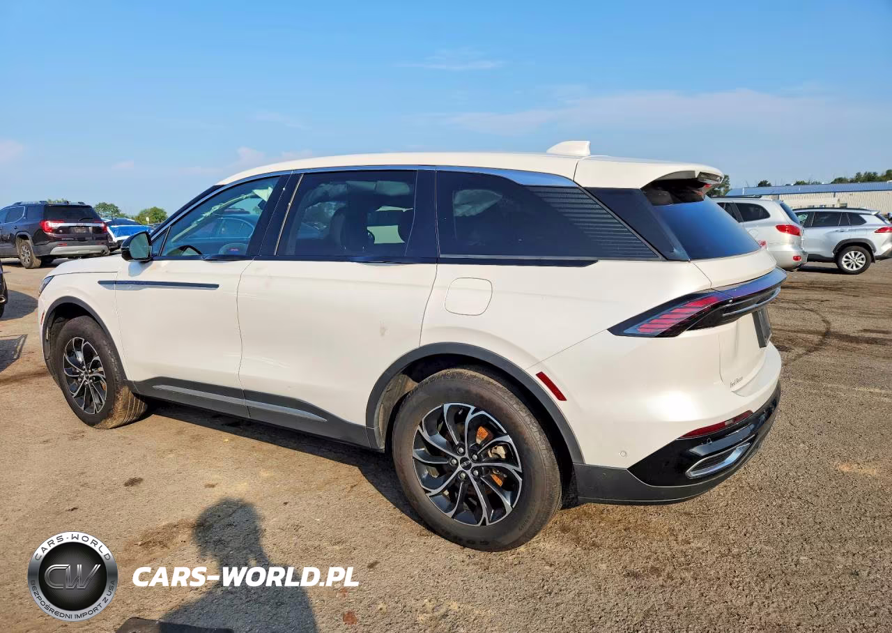 2024 Lincoln Nautilus Premiere VIN:5LMPJ8J4XRJ868325 - 2