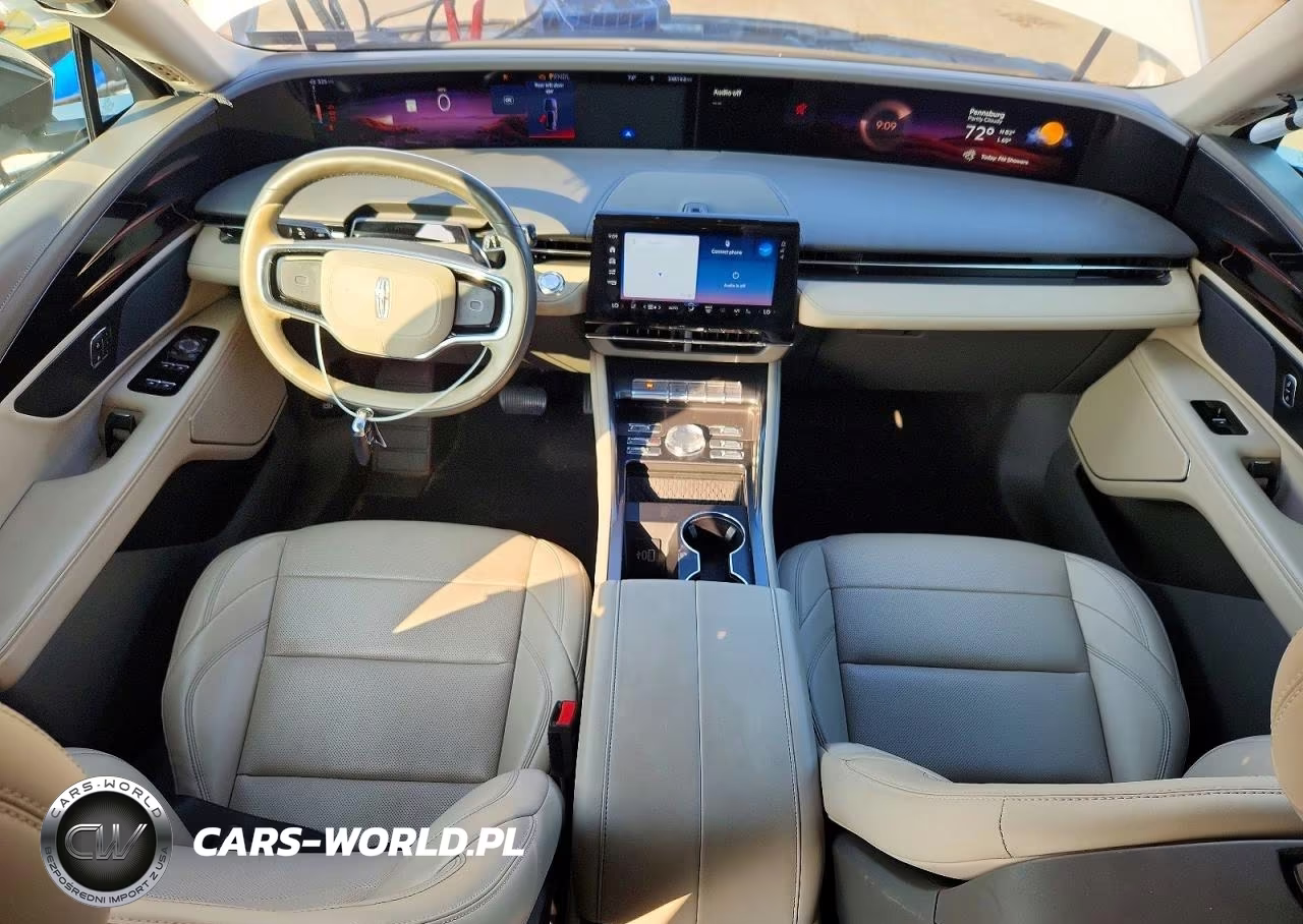 2024 Lincoln Nautilus Premiere VIN:5LMPJ8J4XRJ868325 - 8