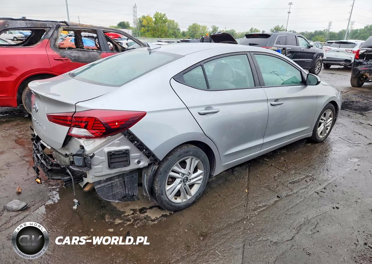 2020 Hyundai Elantra Sel VIN:5NPD84LF1LH562255 - 3