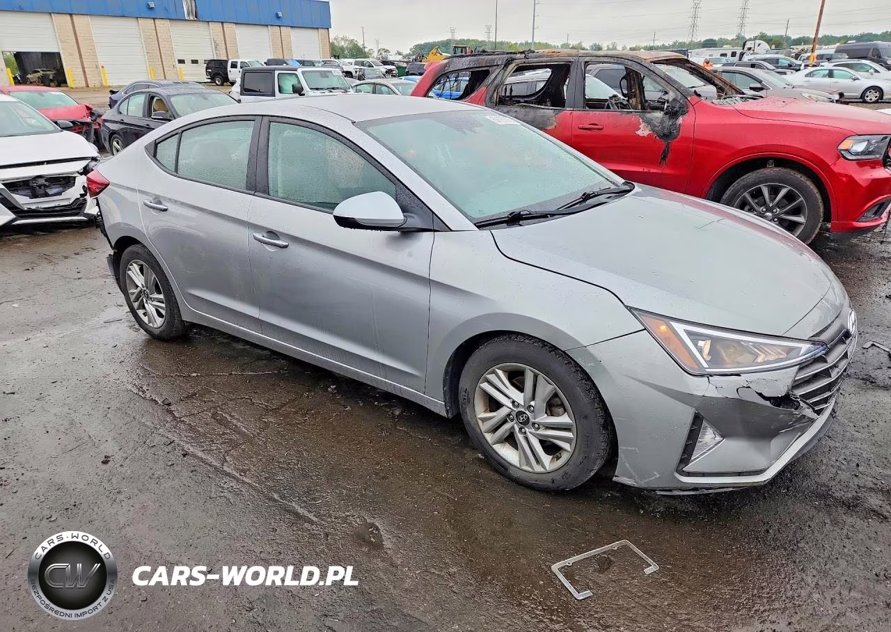 2020 Hyundai Elantra Sel VIN:5NPD84LF1LH562255 - 4