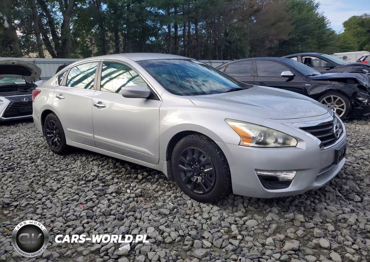 2013 Nissan Altima 2.5 VIN:1N4AL3AP8DC252551 - 4