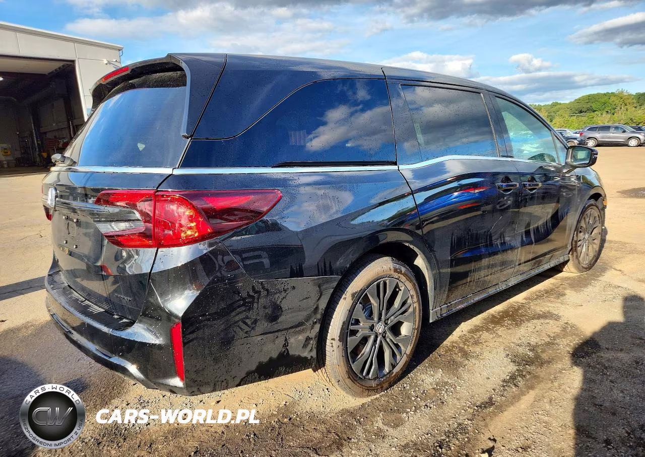 2026 Honda Odyssey Sport-L VIN:5FNRL6H70TB073703 - 3