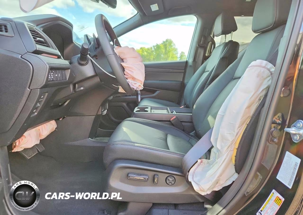 2026 Honda Odyssey Sport-L VIN:5FNRL6H70TB073703 - 7