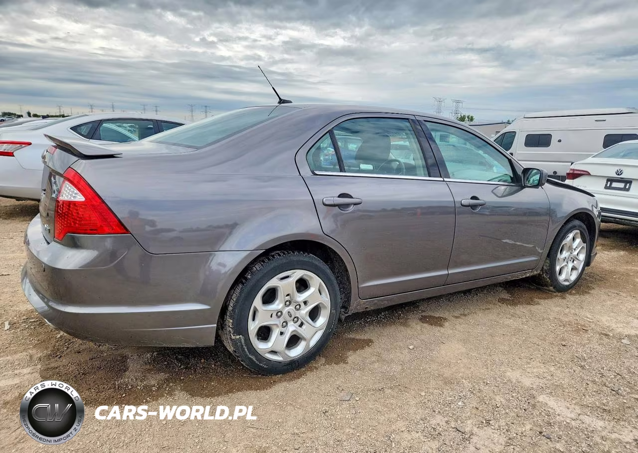 2010 Ford Fusion Se VIN:3FAHP0HG3AR342470 - 3