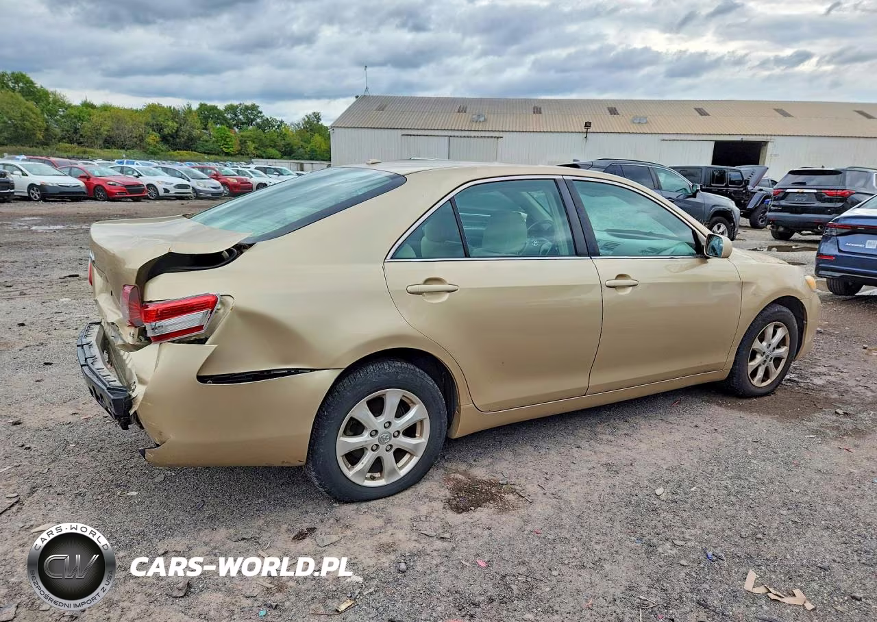 2011 Toyota Camry Le VIN:4T1BF3EK4BU165835 - 3