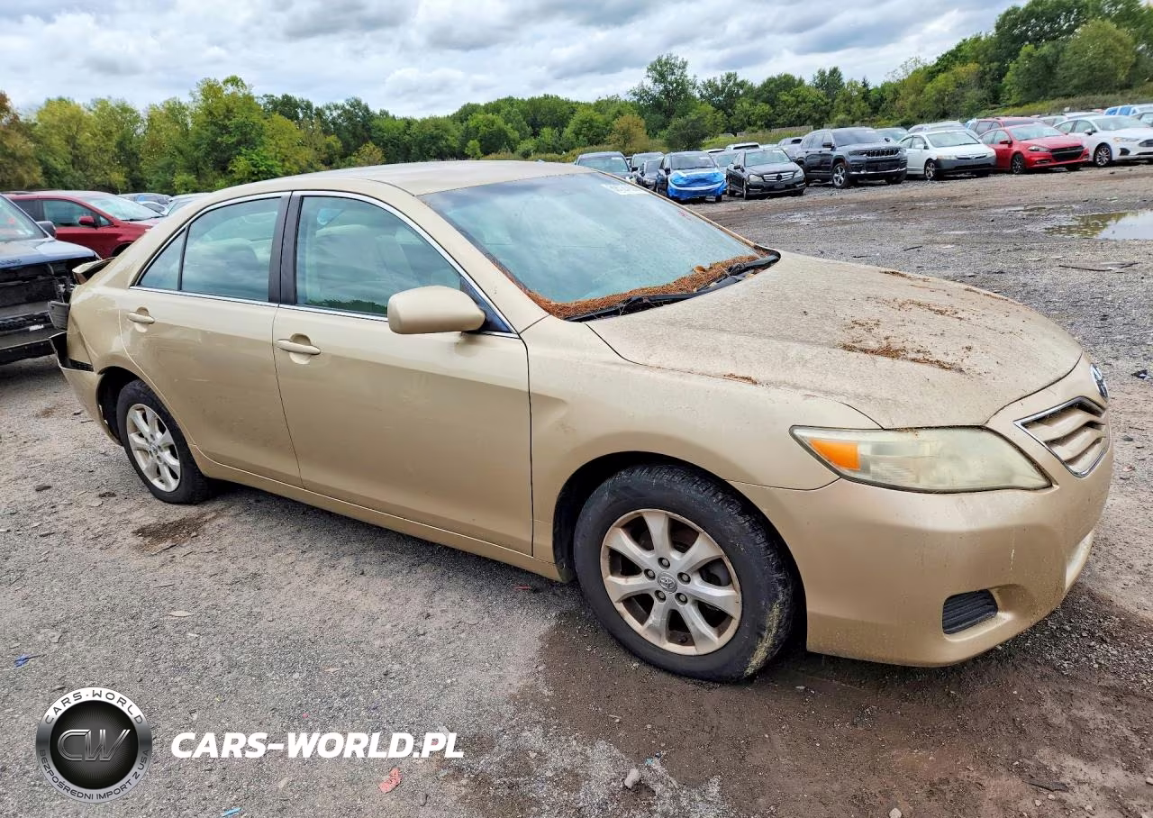 2011 Toyota Camry Le VIN:4T1BF3EK4BU165835 - 4
