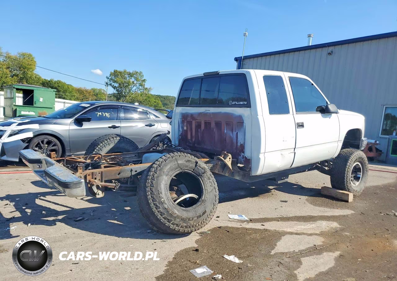 1998 Chevrolet K1500 Fleetside VIN:2GCEK19R6W1186017 - 3