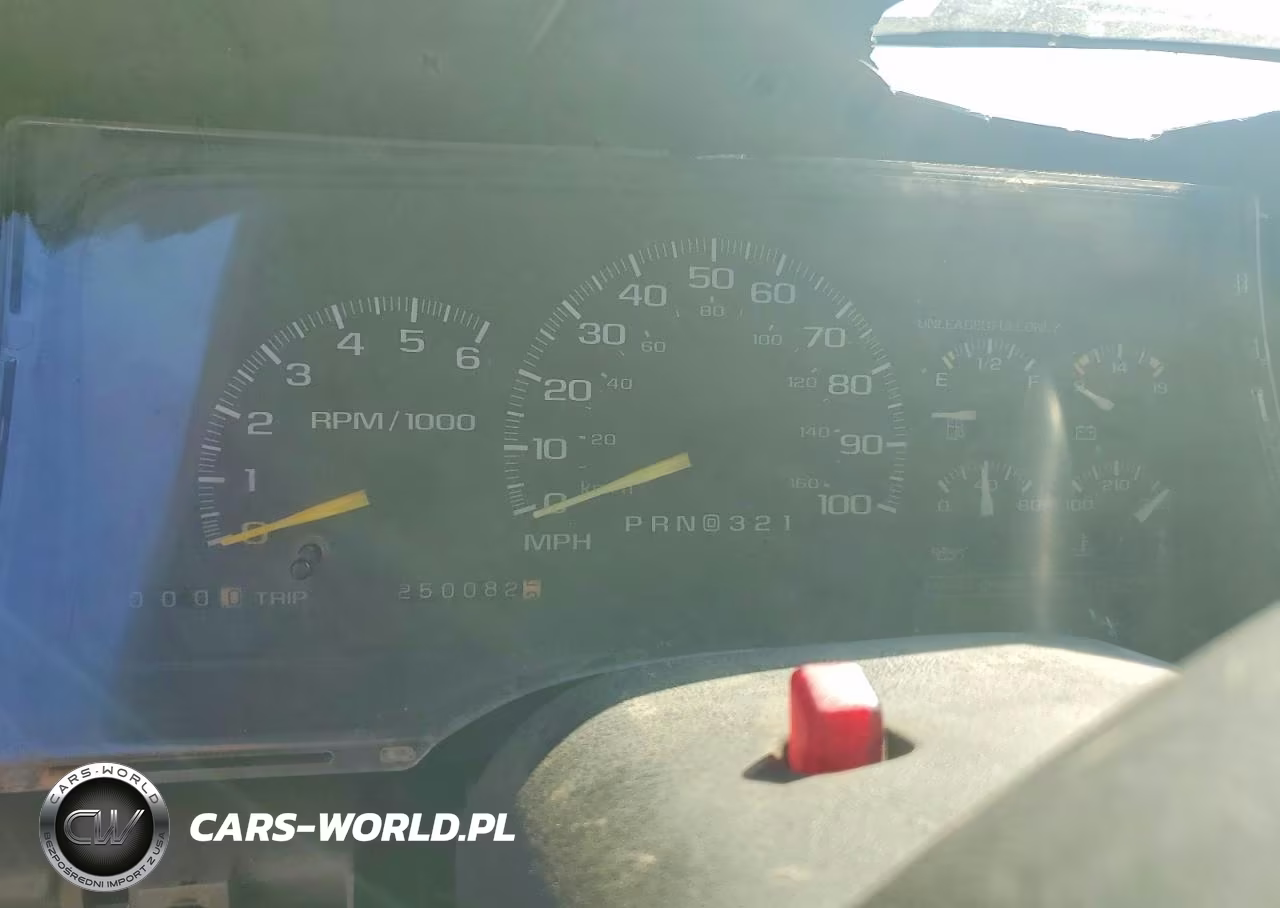 1998 Chevrolet K1500 Fleetside VIN:2GCEK19R6W1186017 - 9