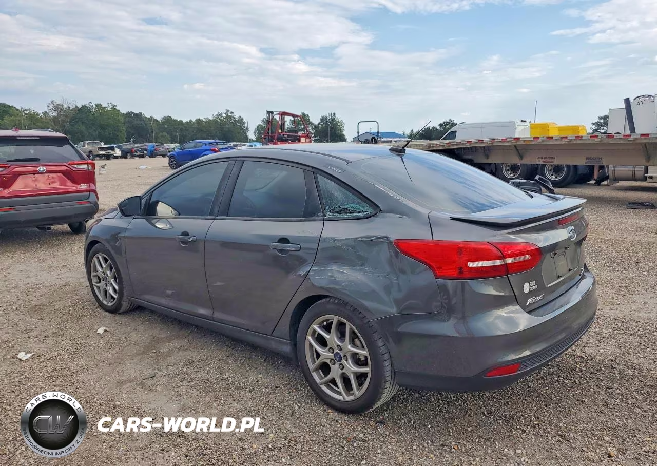 2015 Ford Focus Se VIN:1FADP3F27FL286269 - 2