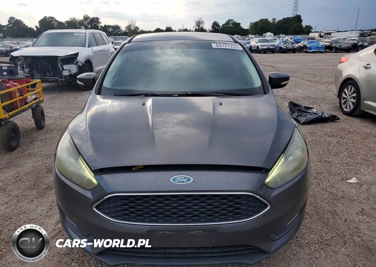 2015 Ford Focus Se VIN:1FADP3F27FL286269 - 5