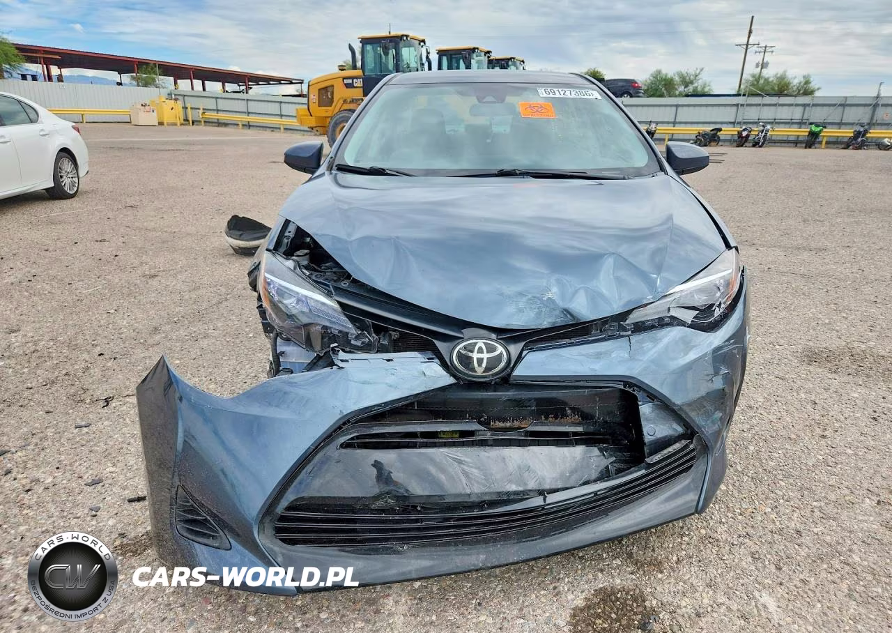 2019 Toyota Corolla Le VIN:2T1BURHEXKC228131 - 5