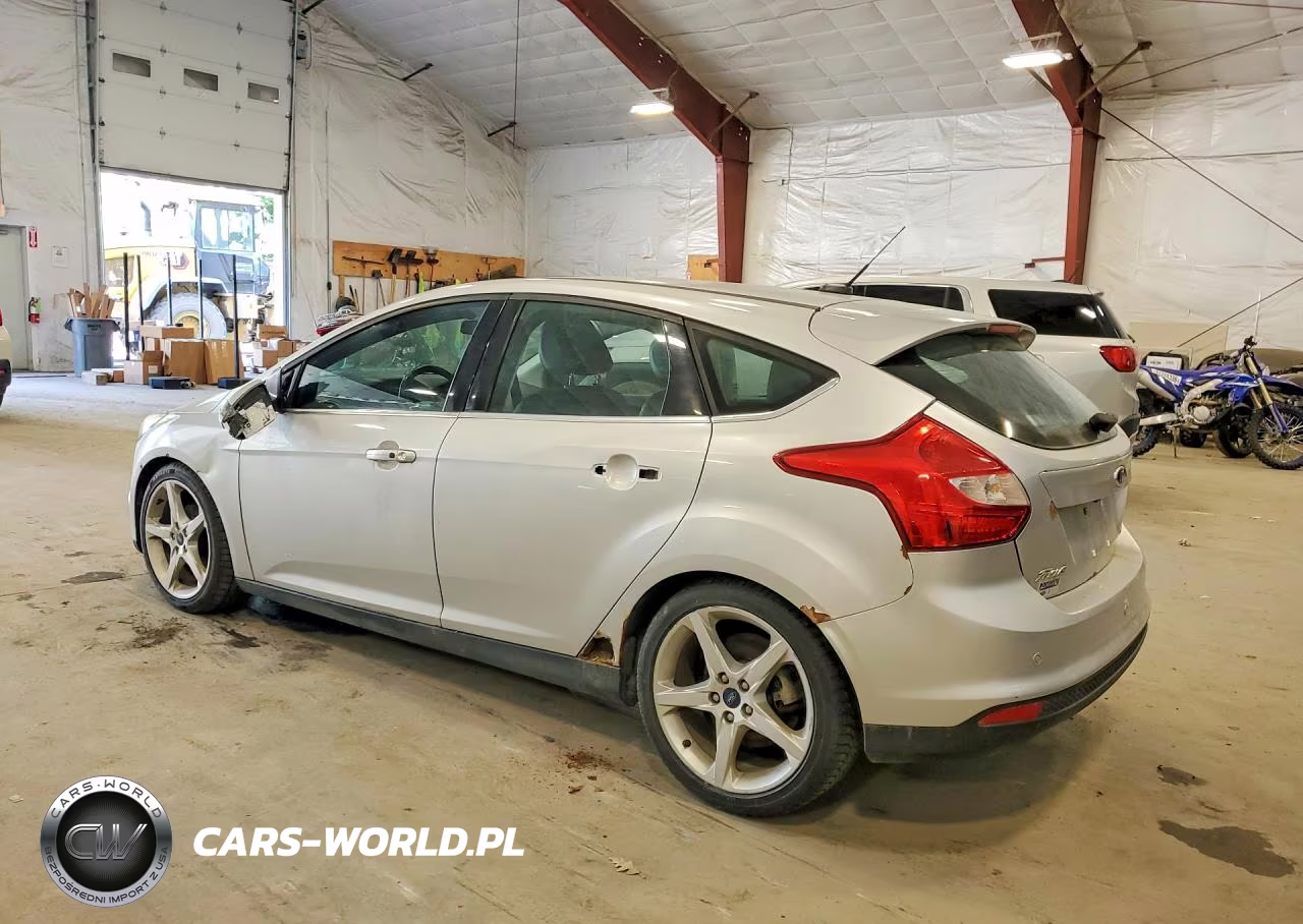 2014 Ford Focus Titanium VIN:1FADP3N28EL257251 - 2