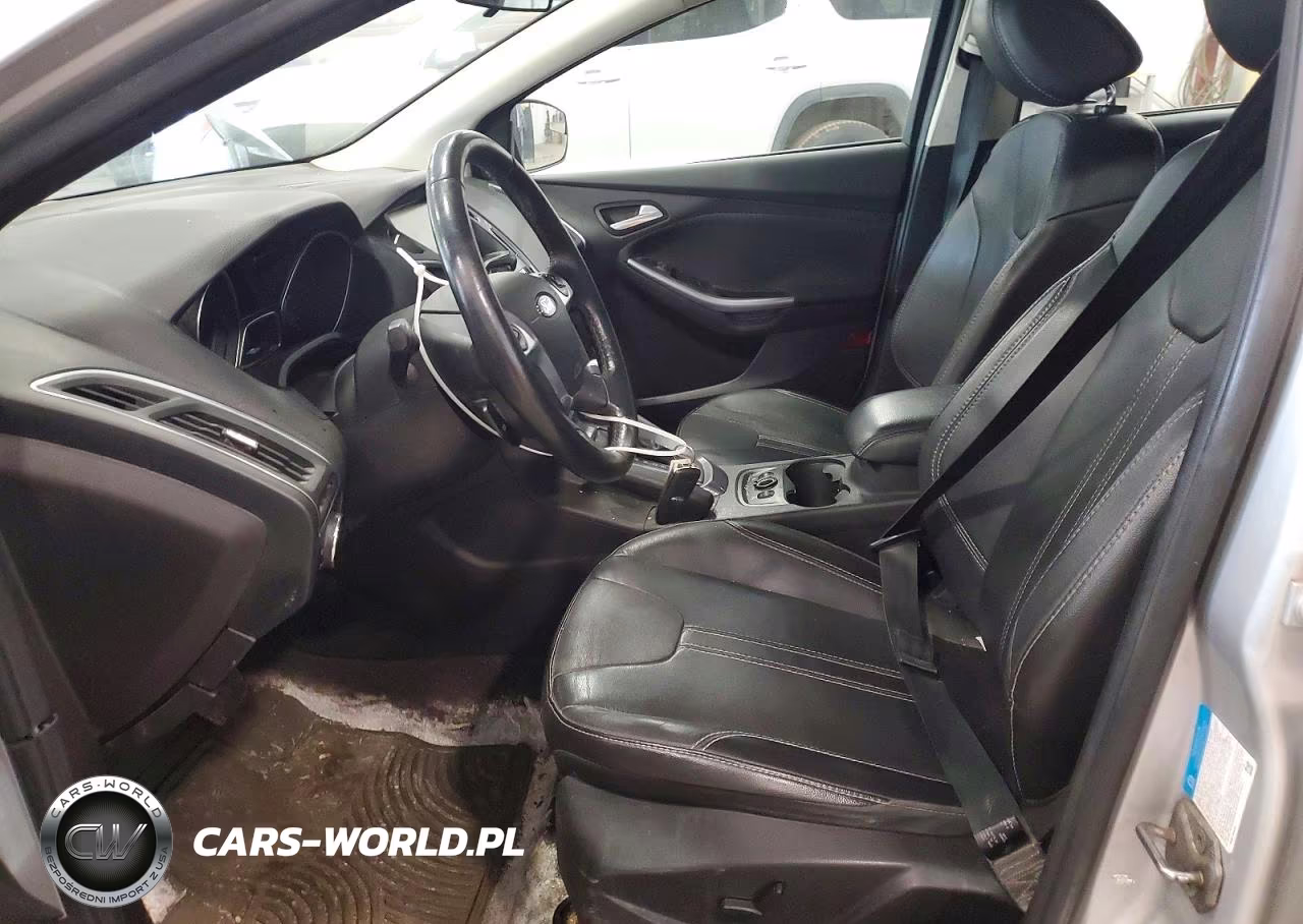 2014 Ford Focus Titanium VIN:1FADP3N28EL257251 - 7