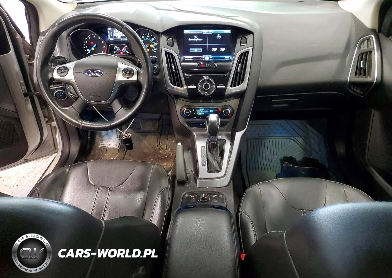 2014 Ford Focus Titanium VIN:1FADP3N28EL257251 - 8