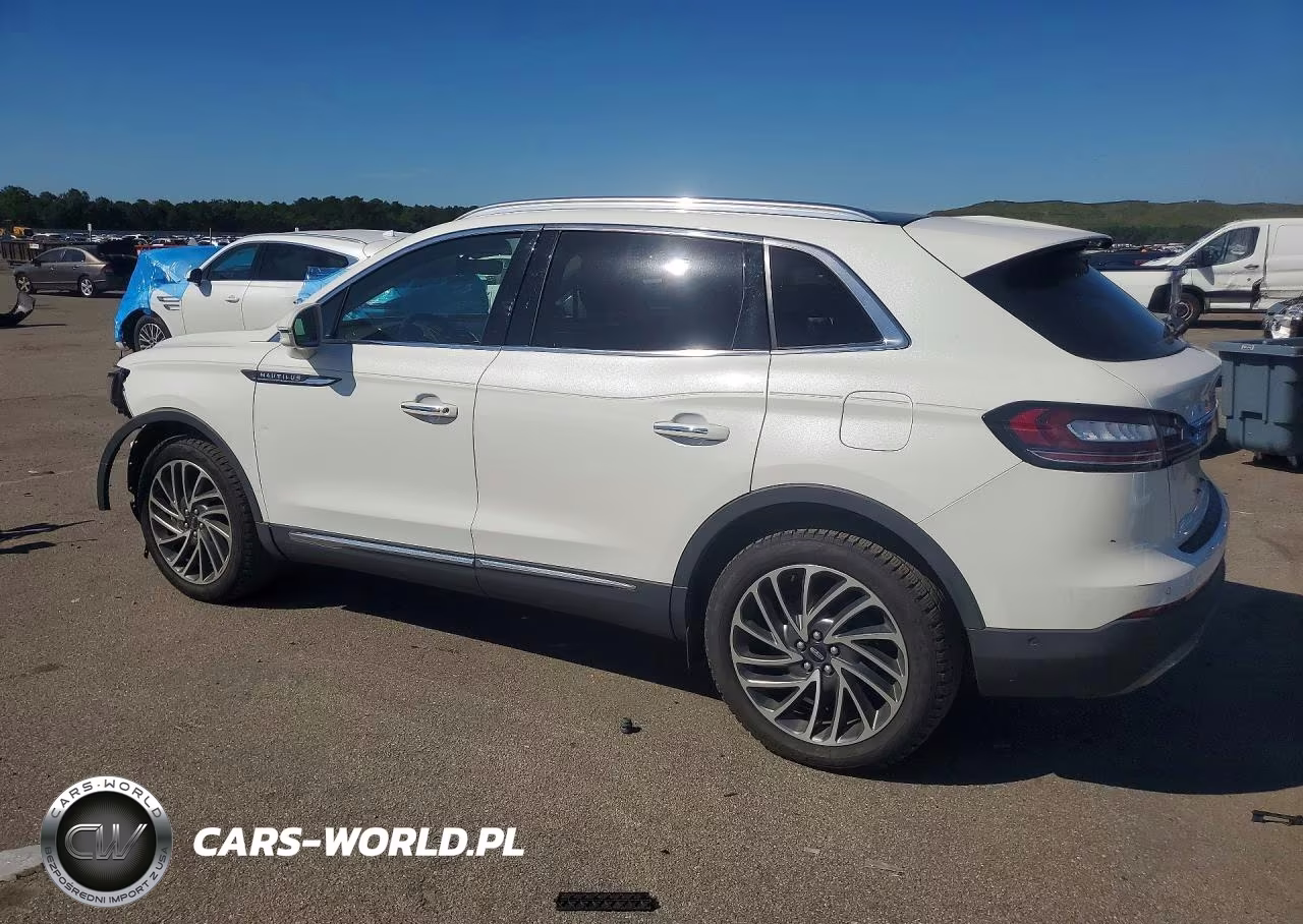2020 Lincoln Nautilus Reserve VIN:2LMPJ8K99LBL29885 - 2
