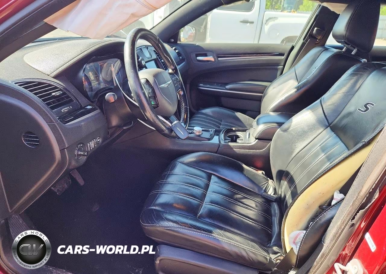 2019 Chrysler 300 S VIN:2C3CCABG4KH589707 - 7
