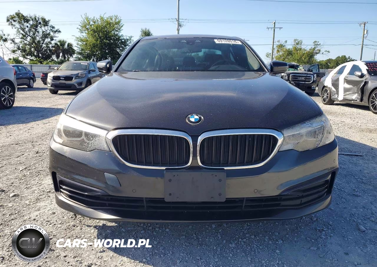 2020 BMW 530 Xi VIN:WBAJR7C07LWW65068 - 5