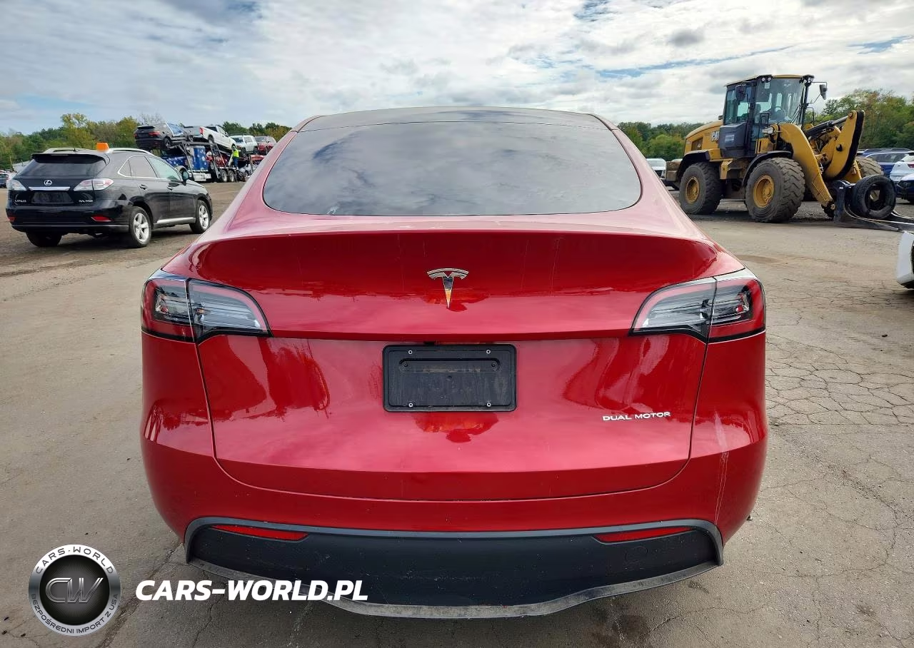 2023 Tesla Model Y VIN:7SAYGDEE5PA107048 - 6