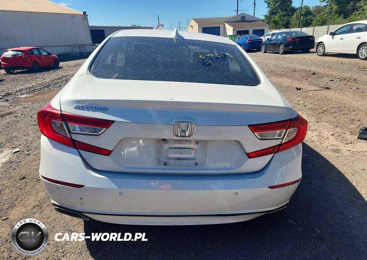 2018 Honda Accord Touring VIN:1HGCV1F99JA064089 - 6