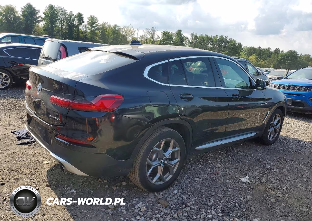 2020 BMW X4 xDrive30I VIN:5UX2V1C07LLE67514 - 3