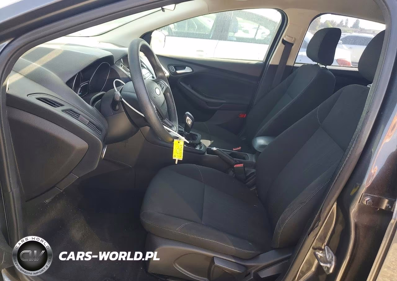 2018 Ford Focus Se VIN:1FADP3FE9JL241160 - 7