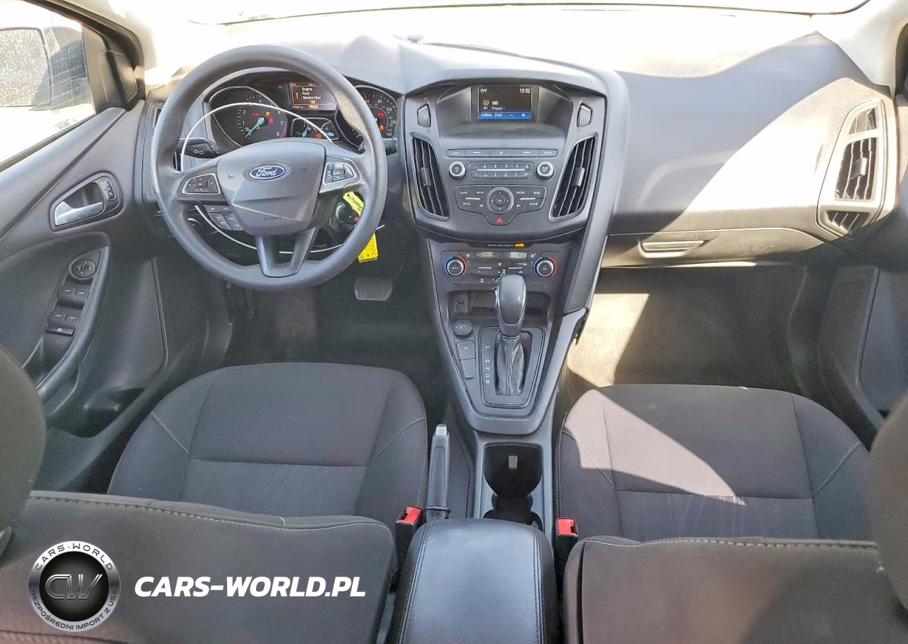 2018 Ford Focus Se VIN:1FADP3FE9JL241160 - 8