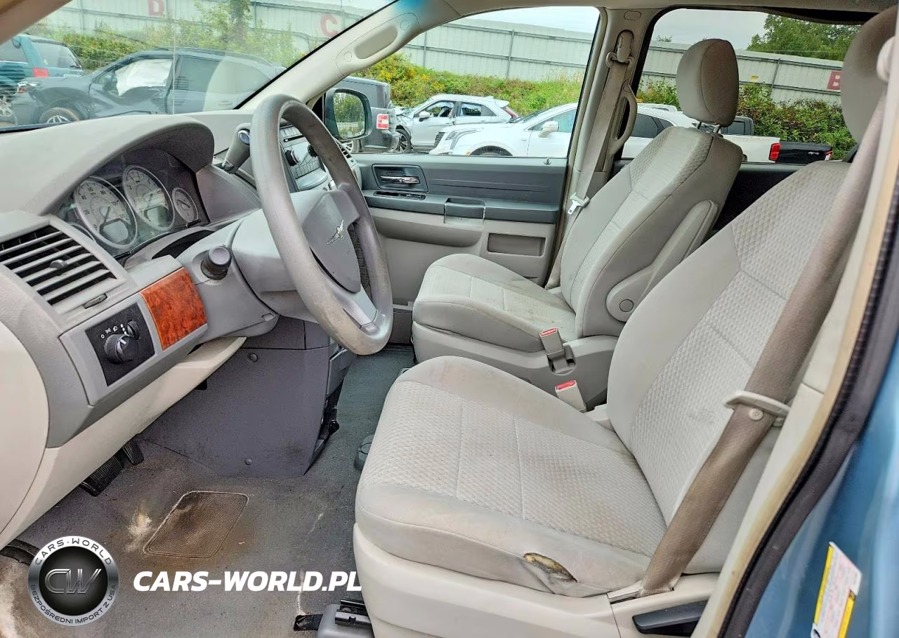 2009 Chrysler Town & Country Lx VIN:2A8HR44E39R573590 - 7