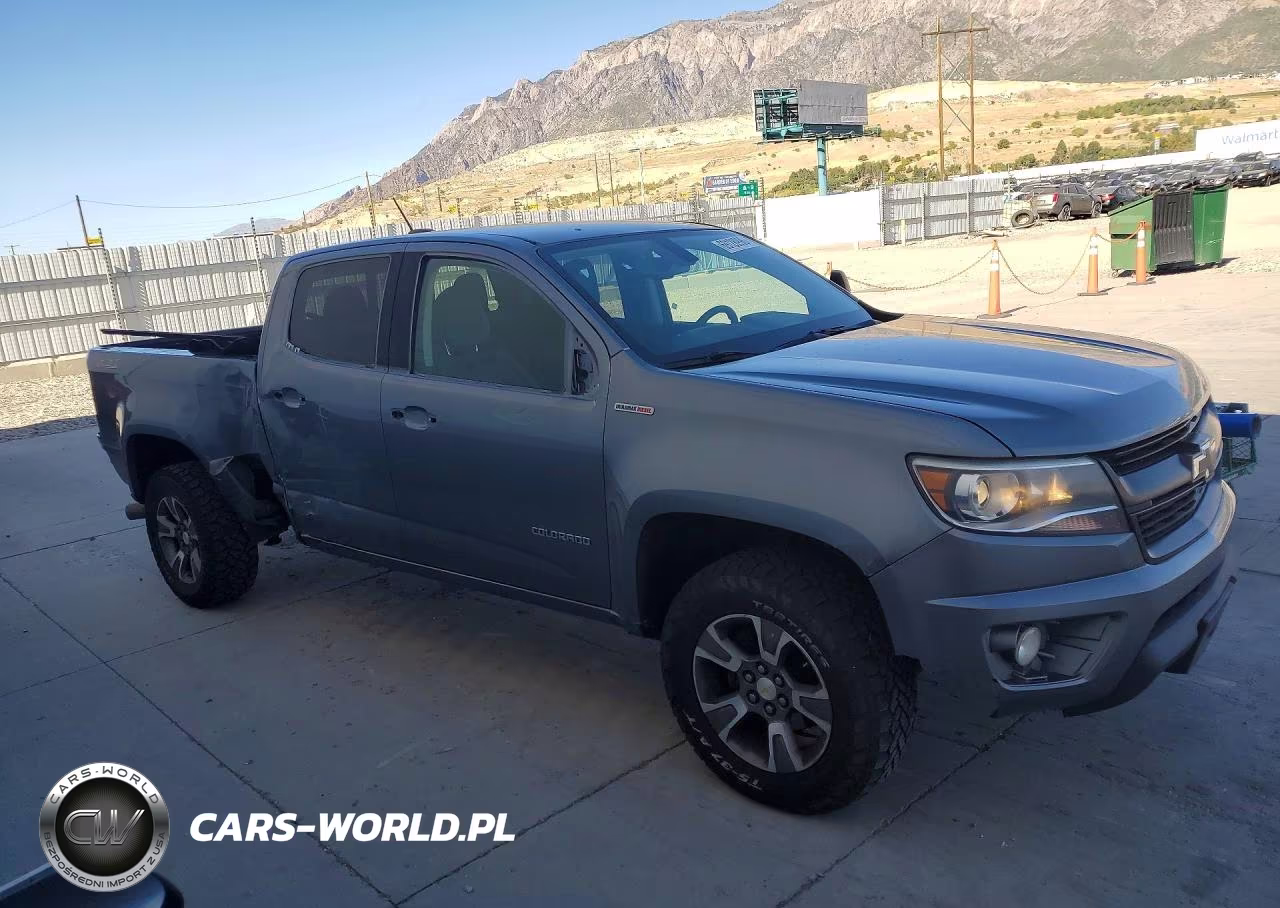 2018 Chevrolet Colorado Z71 VIN:1GCPTDE15J1288642 - 4