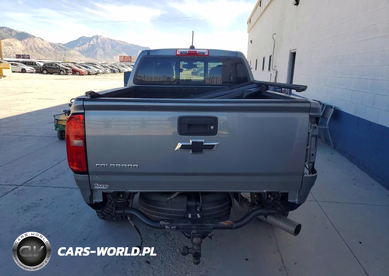 2018 Chevrolet Colorado Z71 VIN:1GCPTDE15J1288642 - 6
