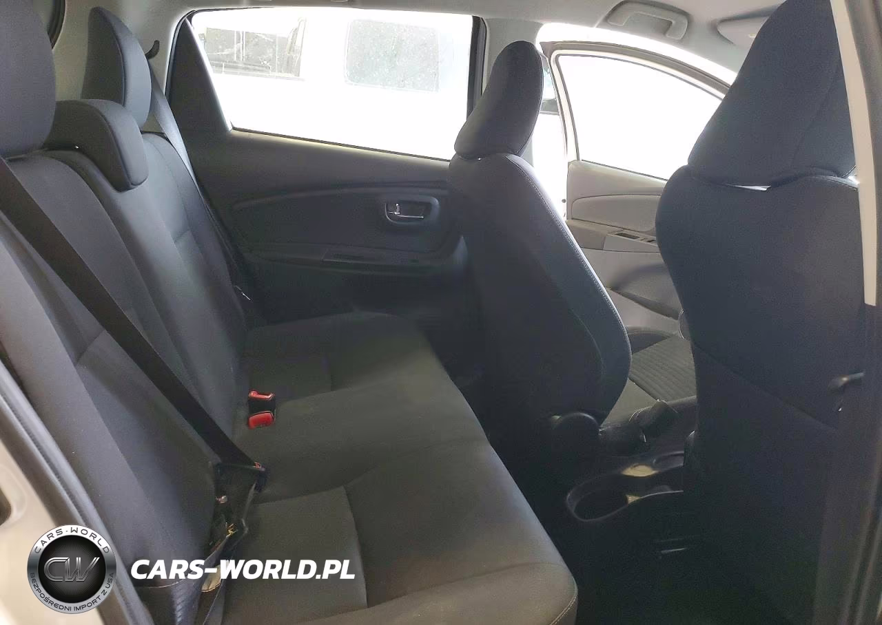 2018 Toyota Yaris 5-Door Se VIN:VNKKTUD33JA096480 - 10