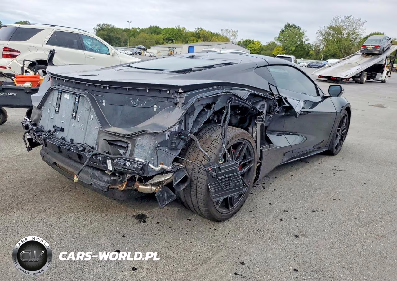 2023 Chevrolet Corvette Stingray 3Lt VIN:1G1YC2D46P5136142 - 3