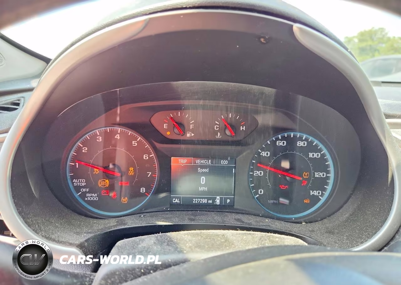 2018 Chevrolet Malibu Ls VIN:1G1ZB5ST6JF112542 - 9