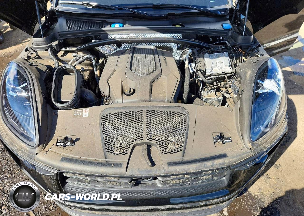 2025 Porsche Macan Base VIN:WP1AA2A50SLB15009 - 12