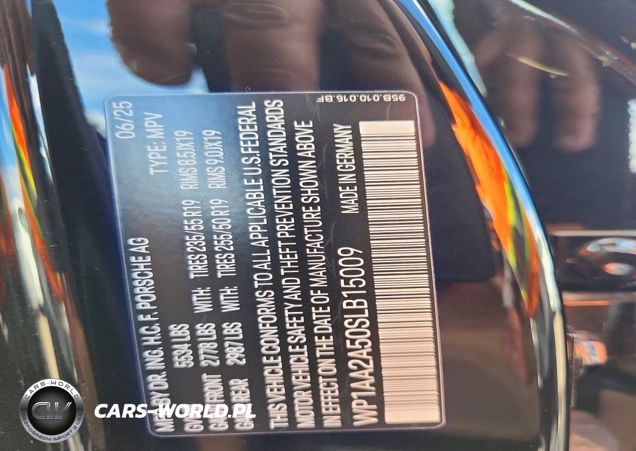 2025 Porsche Macan Base VIN:WP1AA2A50SLB15009 - 13
