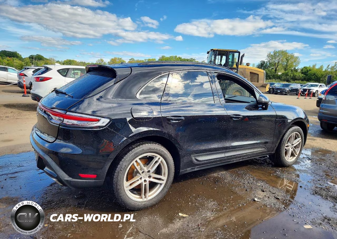 2025 Porsche Macan Base VIN:WP1AA2A50SLB15009 - 3