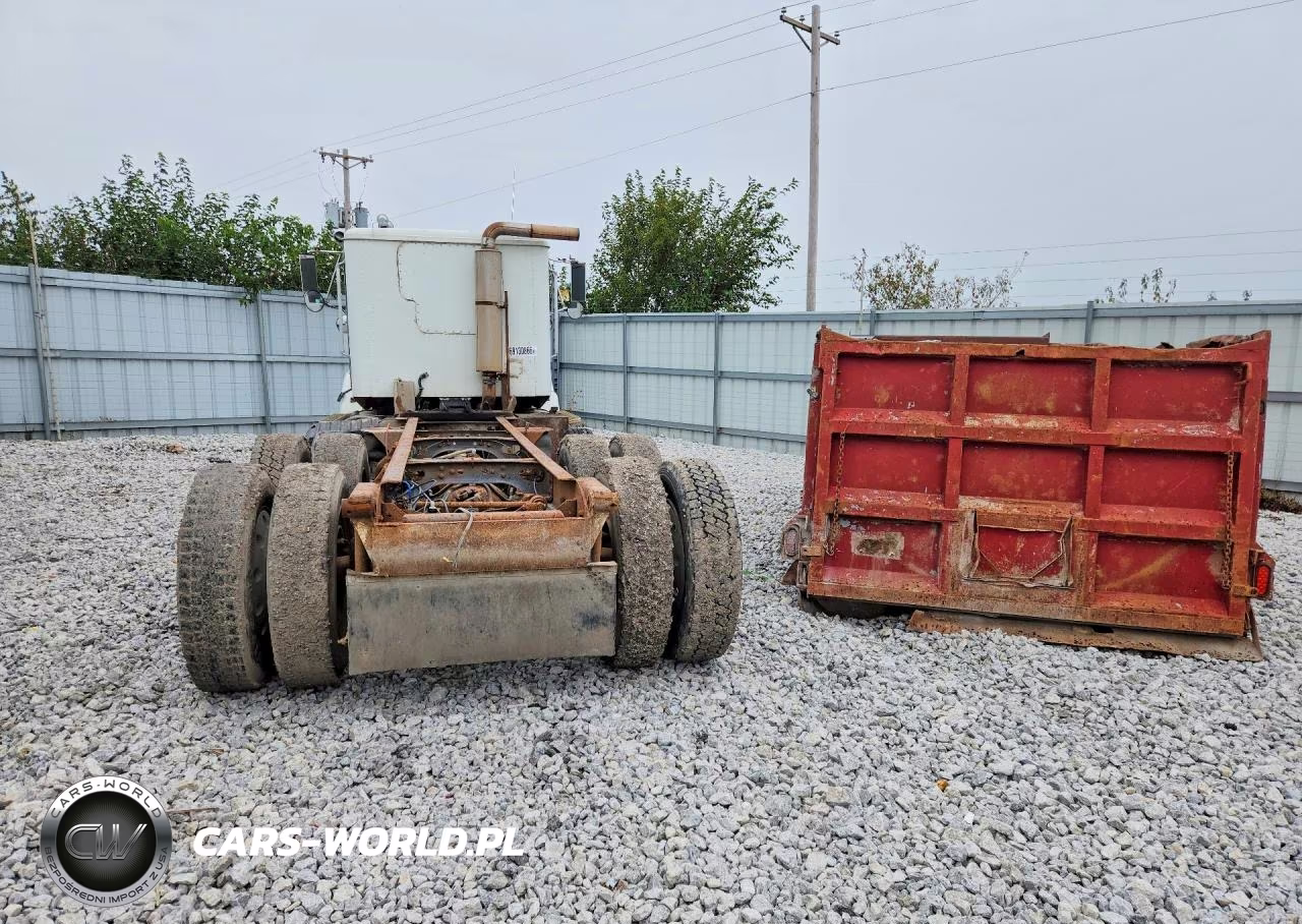1993 International 9000 9400 VIN:2HSFHJ2R1PC065664 - 6