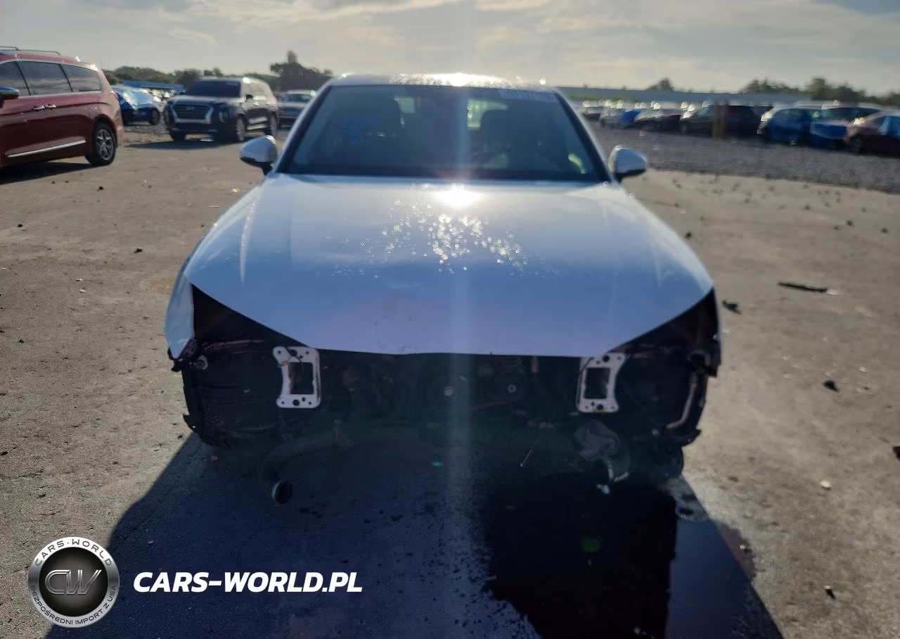 2017 Audi A4 Premium VIN:WAUANAF41HN006732 - 5