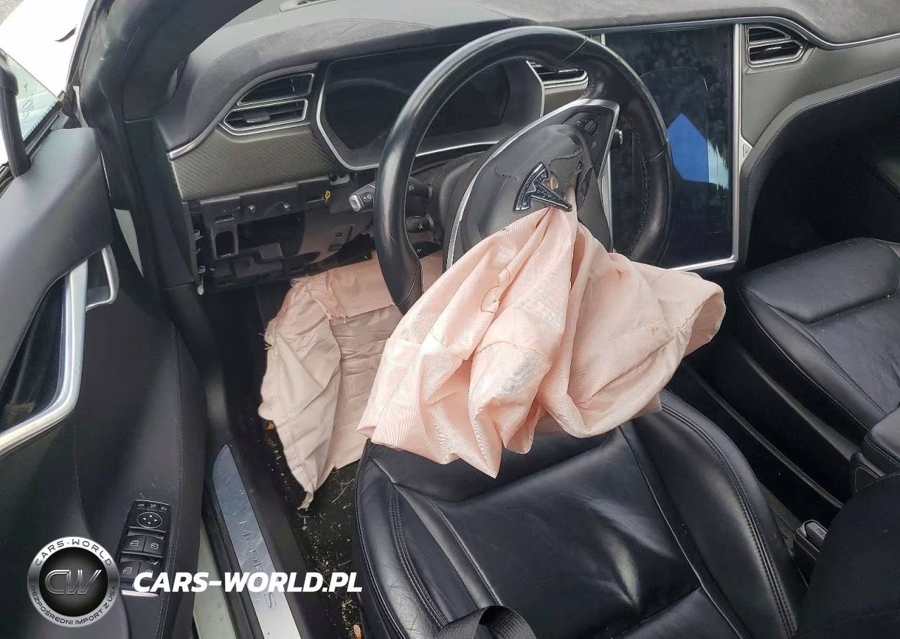 2015 Tesla Model S VIN:5YJSA1E22FF105946 - 8