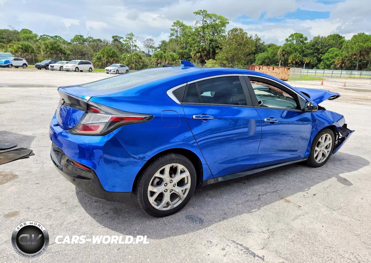 2017 Chevrolet Volt Premier VIN:1G1RB6S54HU107904 - 3