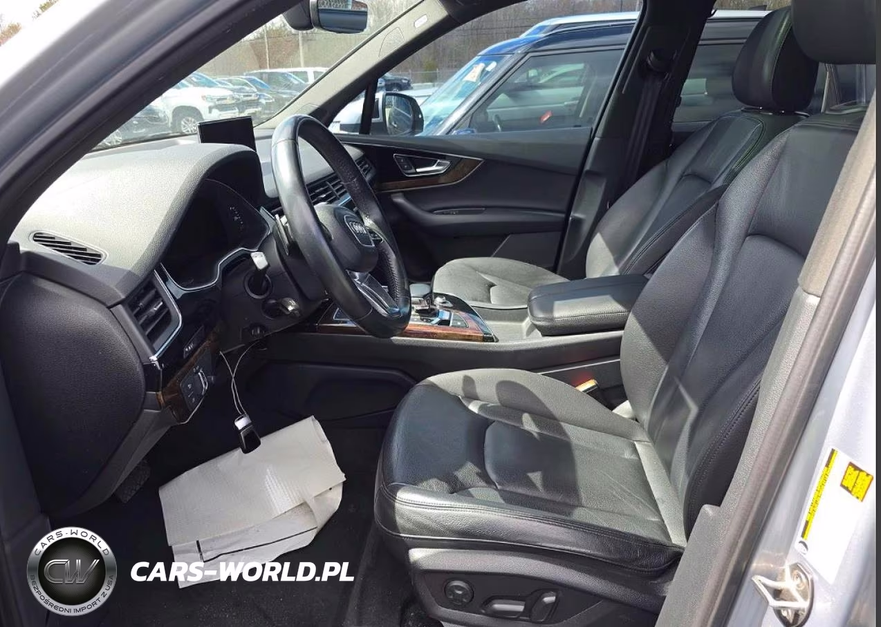 2018 Audi Q7 Premium Plus VIN:WA1LAAF74JD004268 - 5
