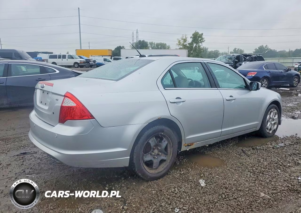 2011 Ford Fusion Se VIN:3FAHP0HA3BR323446 - 3