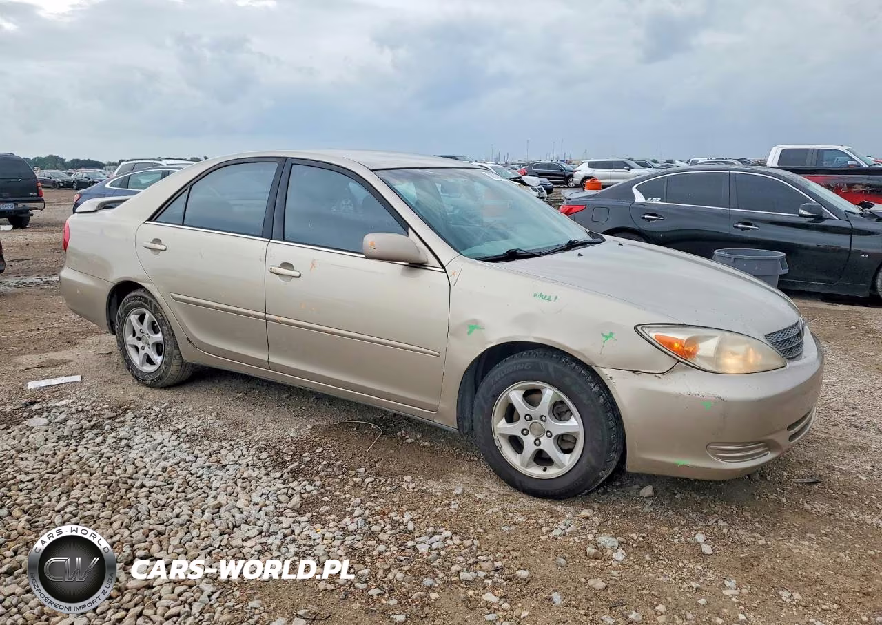 2004 Toyota Camry Le VIN:4T1BE32K54U330625 - 4