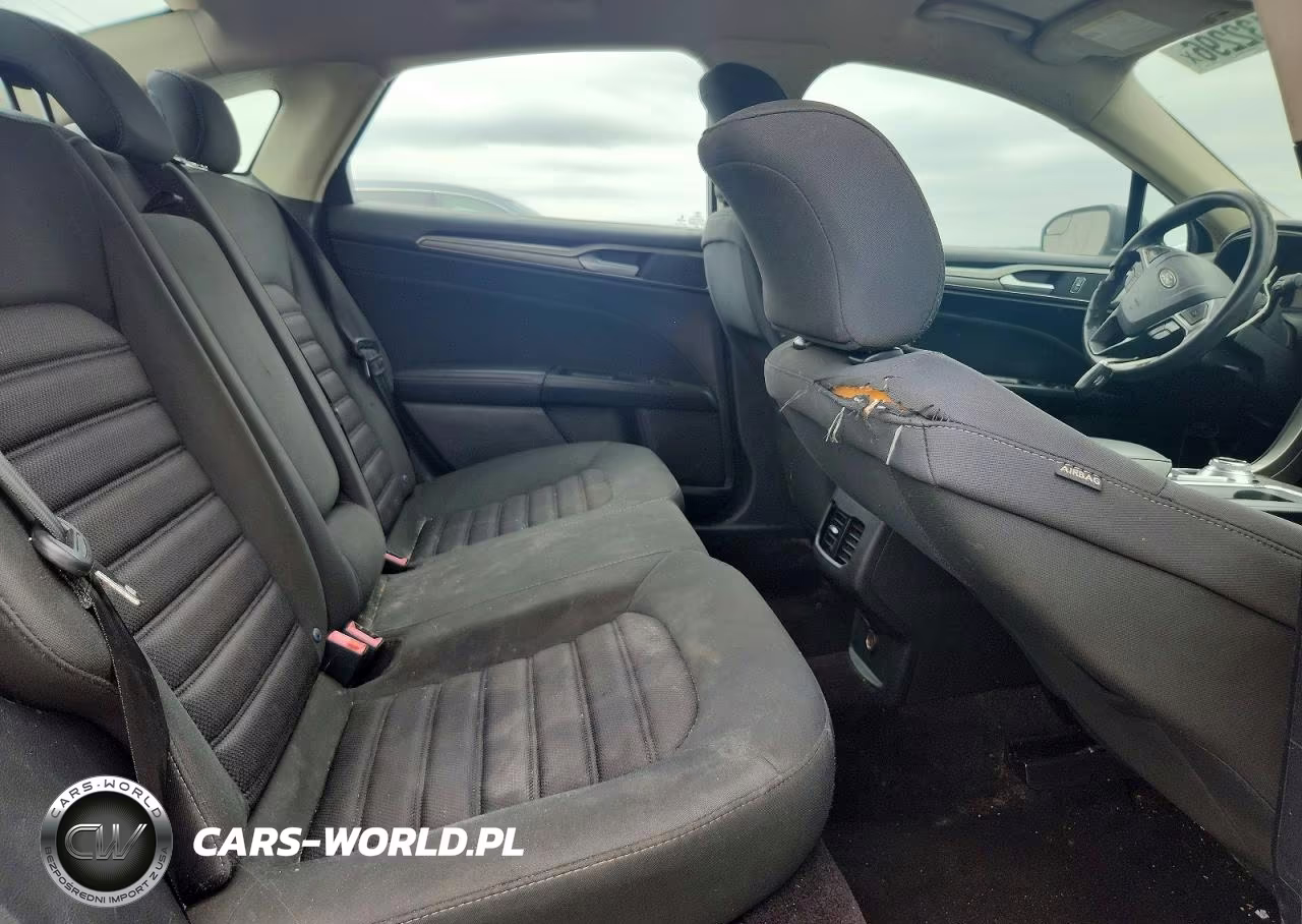 2017 Ford Fusion Se VIN:3FA6P0H70HR226323 - 10