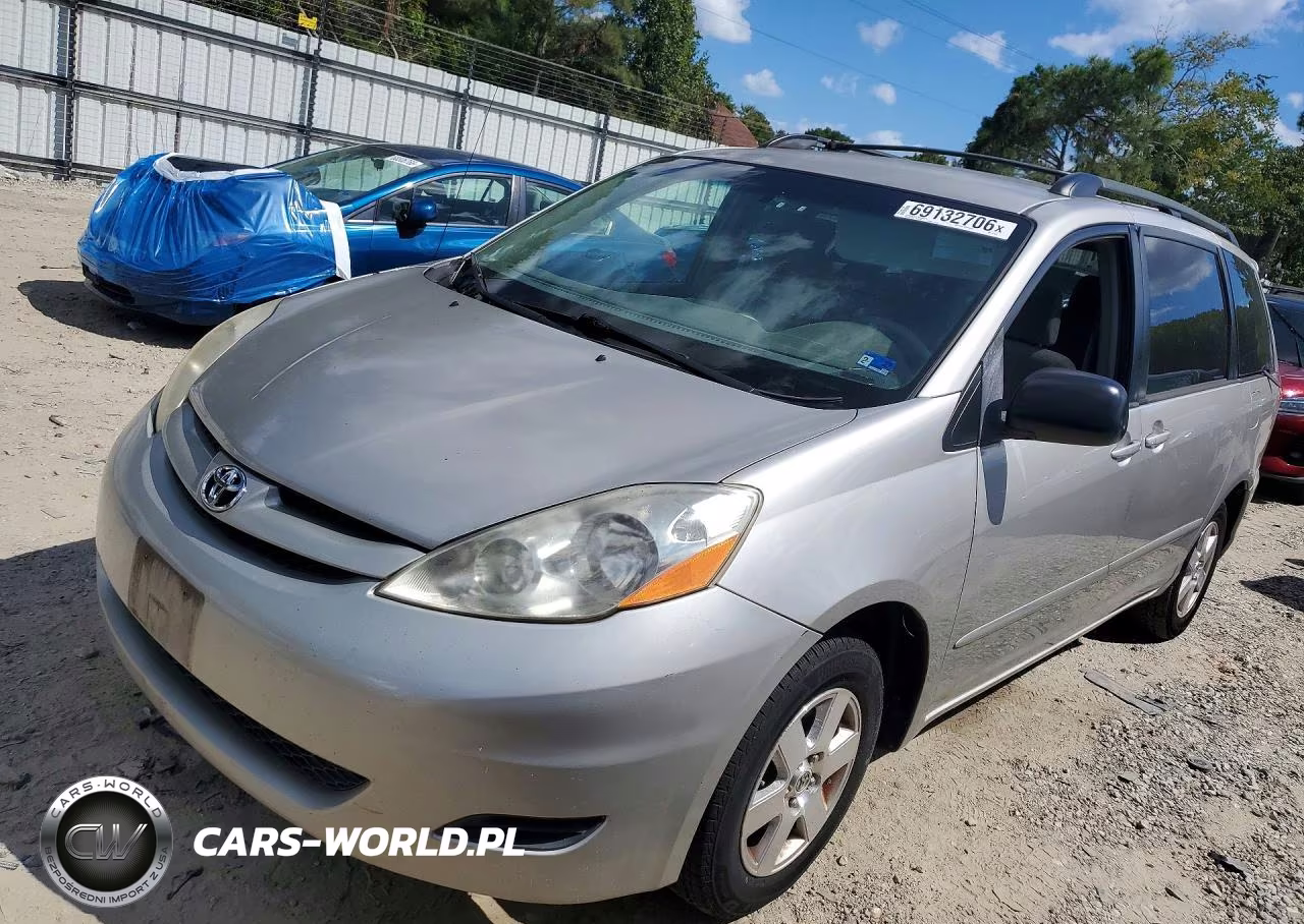 2006 Toyota Sienna Le 7 Passenger